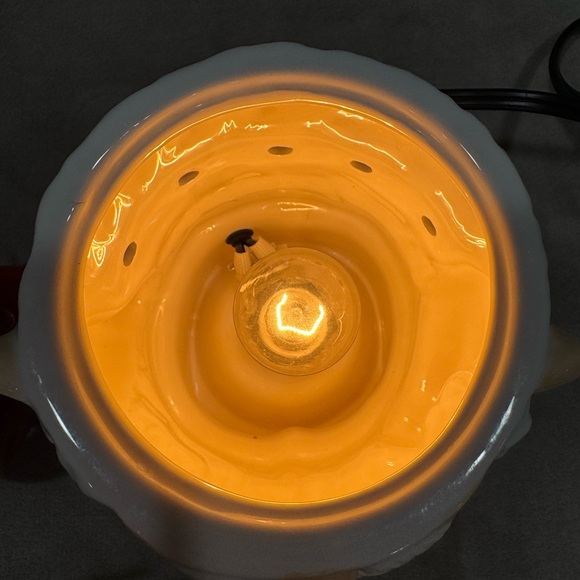 Scentsy Garden Gnome Full-Size Ceramic Wax Warmer Retired 2017 - Picture 12 of 12